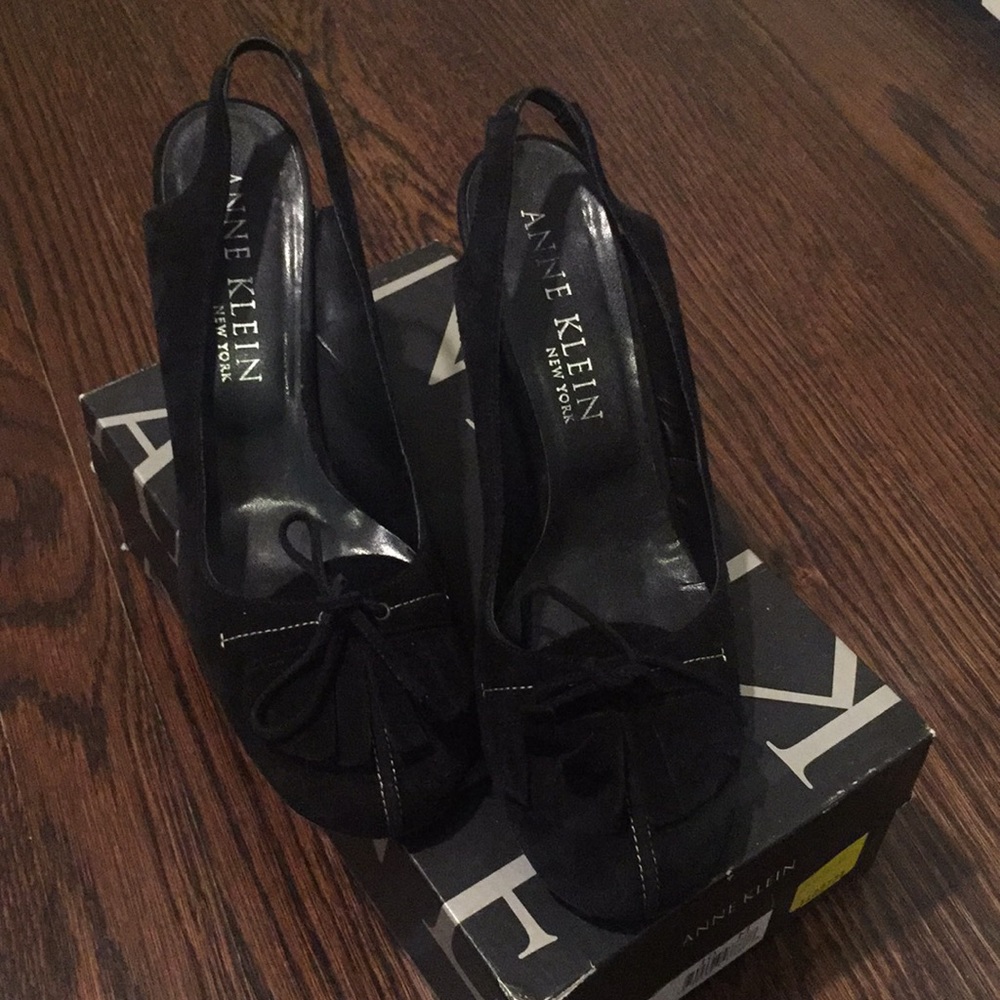 Anne Klien Seude shoes from NM-size 10